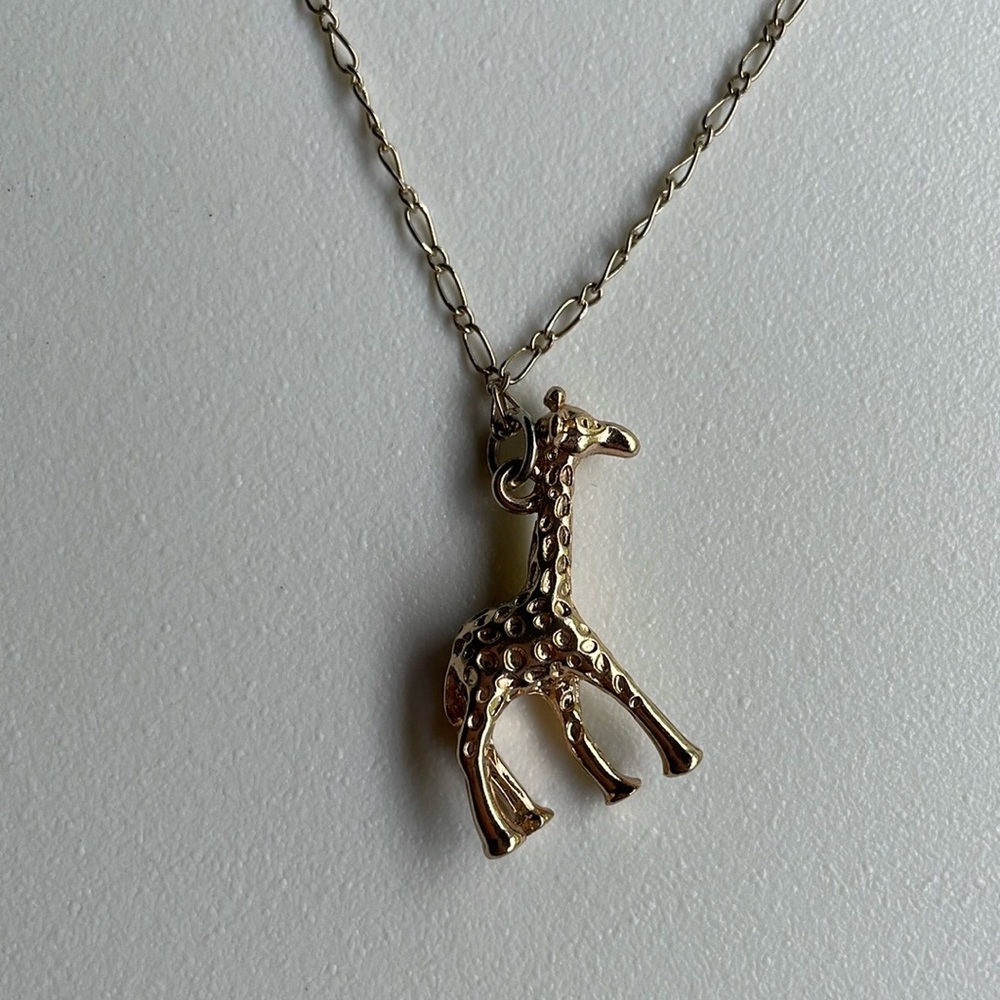 GIRAFFE NECKLACE